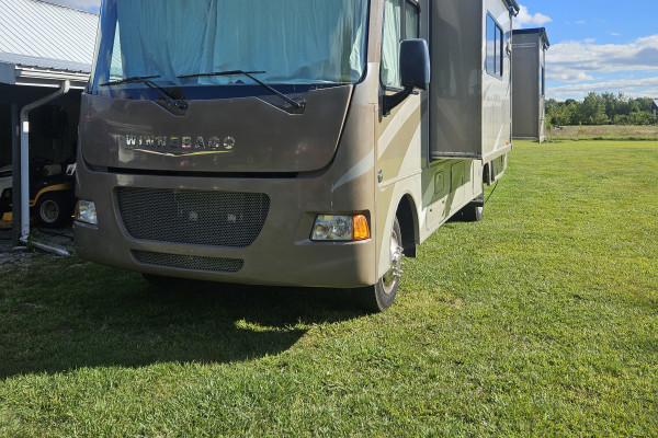 2014 Winnebago Vista 30T
