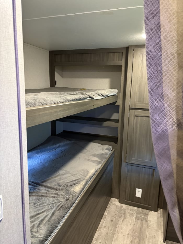 The private rear bunkhouse in The Shasta