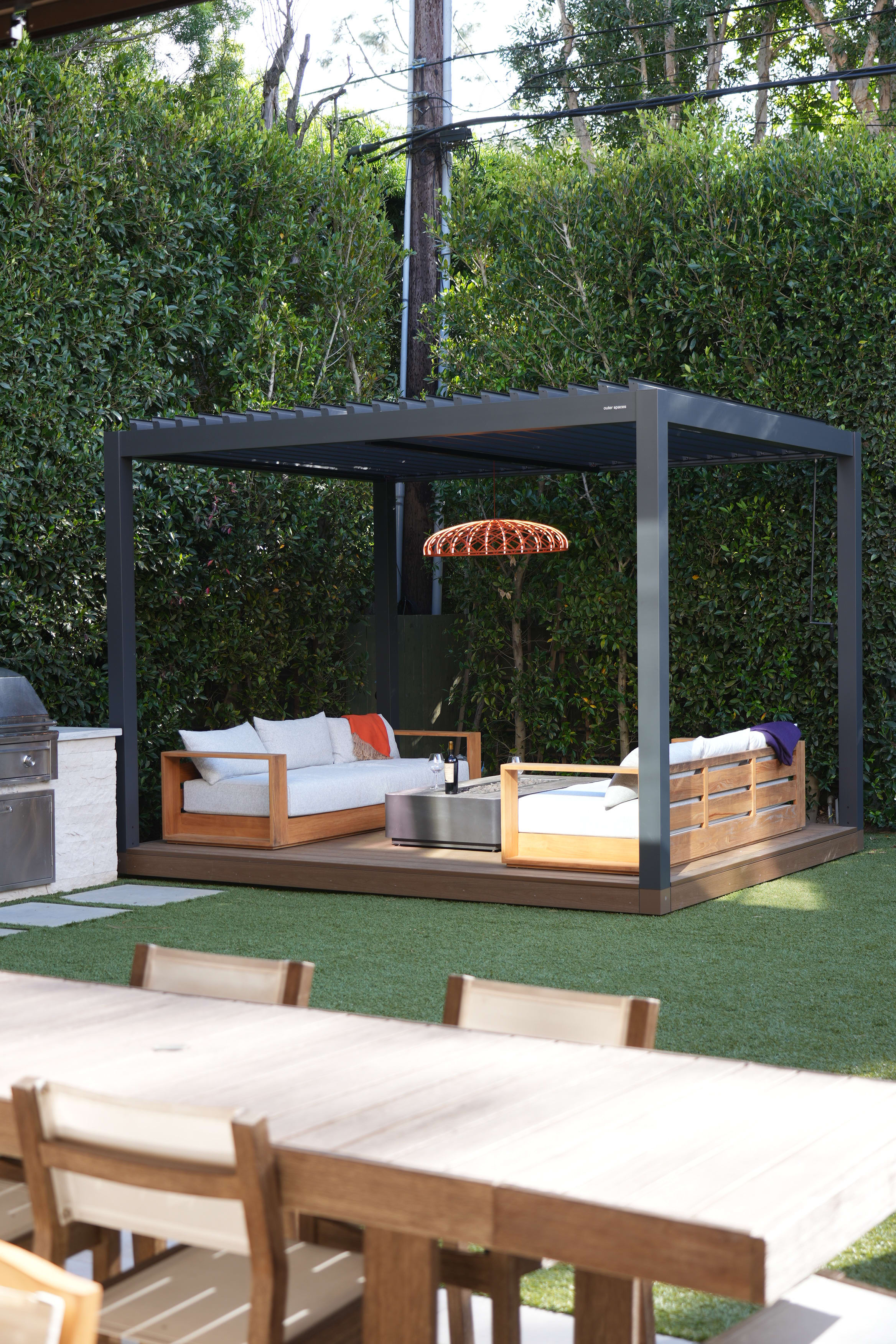 Ben's Outer Spaces neighborhood showroom