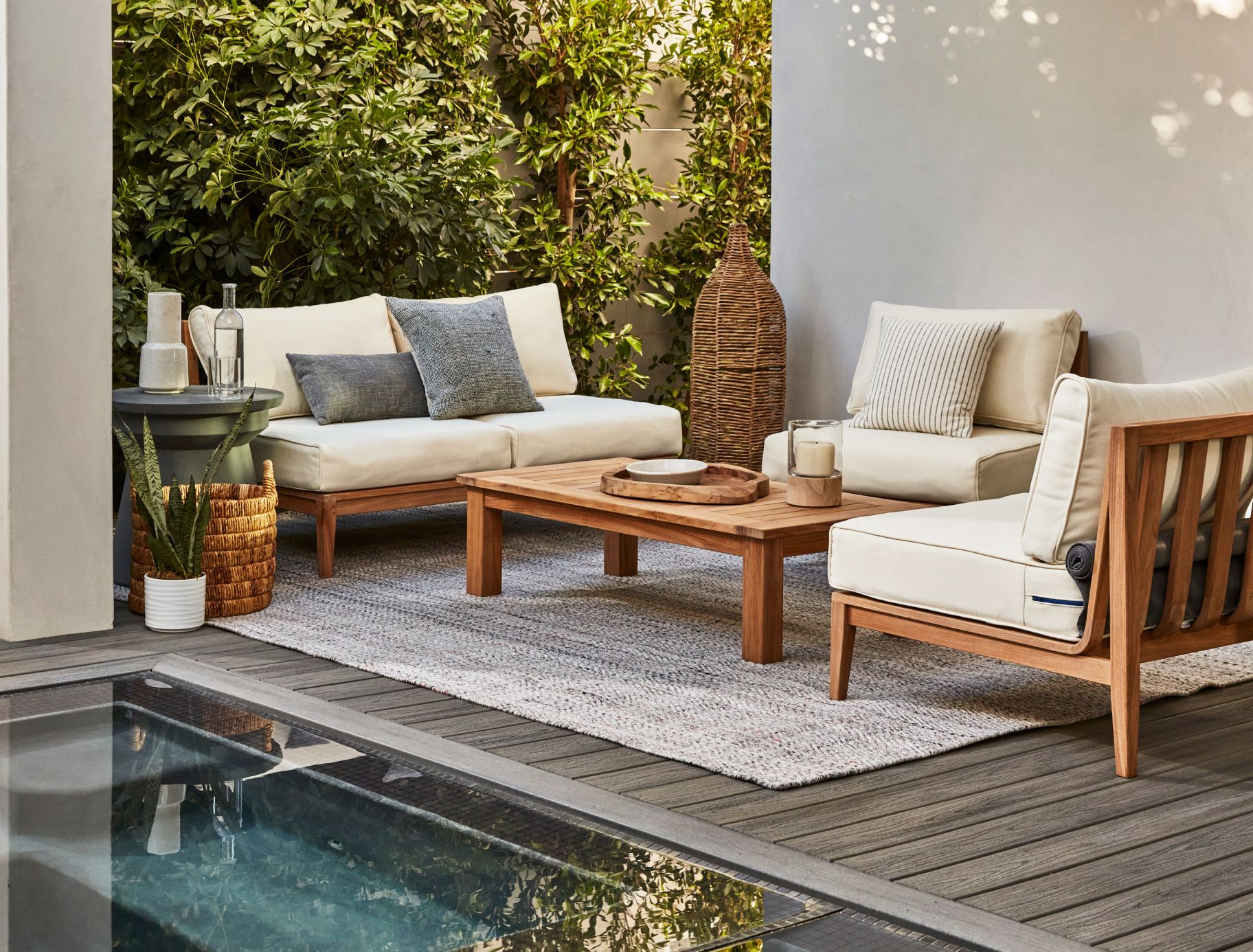 Outer The perfect outdoor sofa is now within reach.