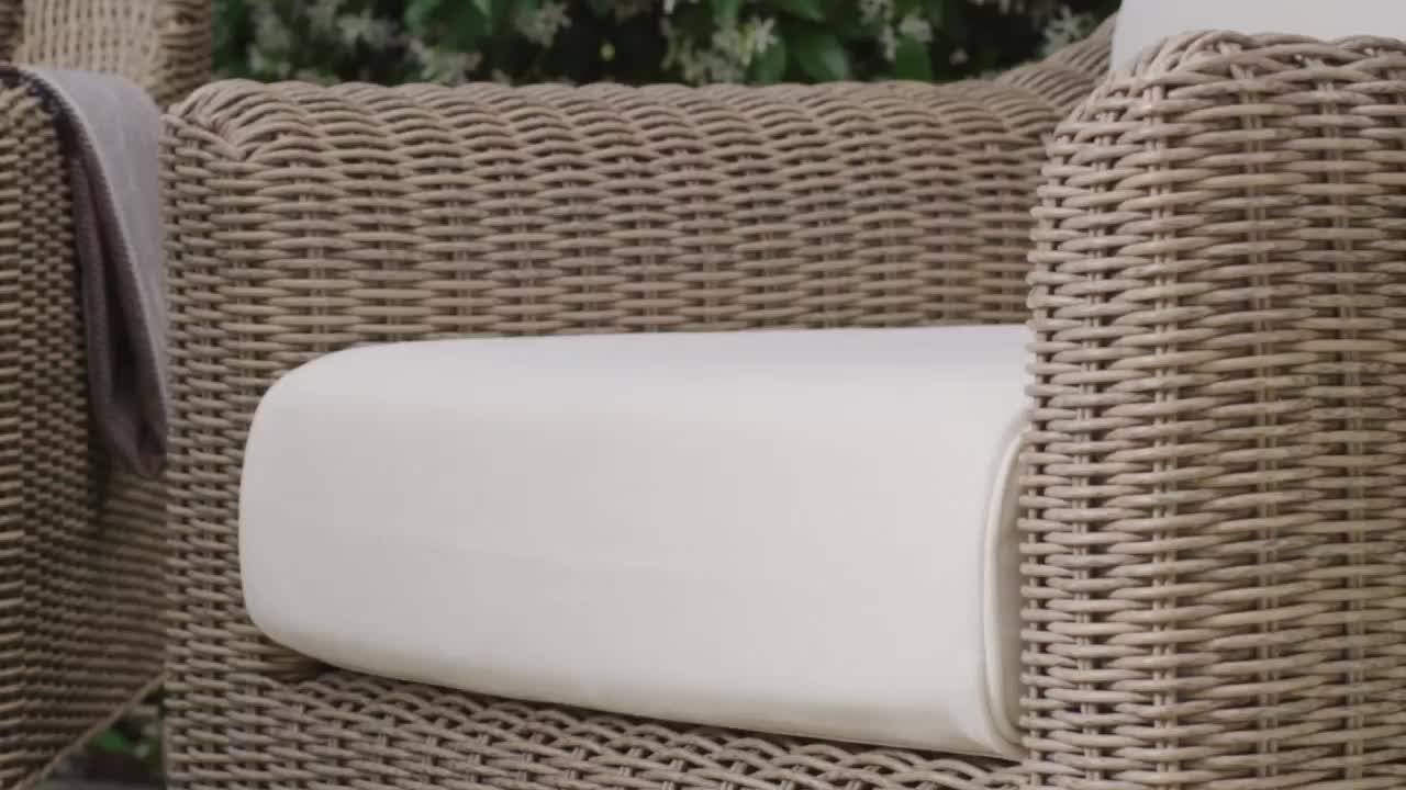 Gray wicker top