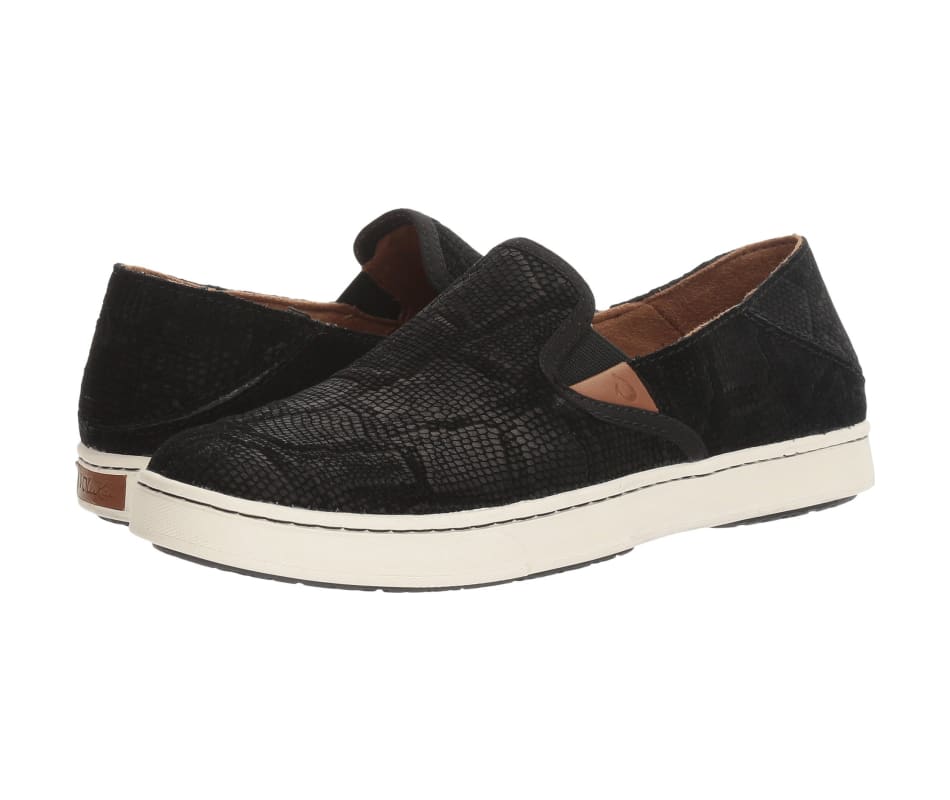 olukai pehuea leather black