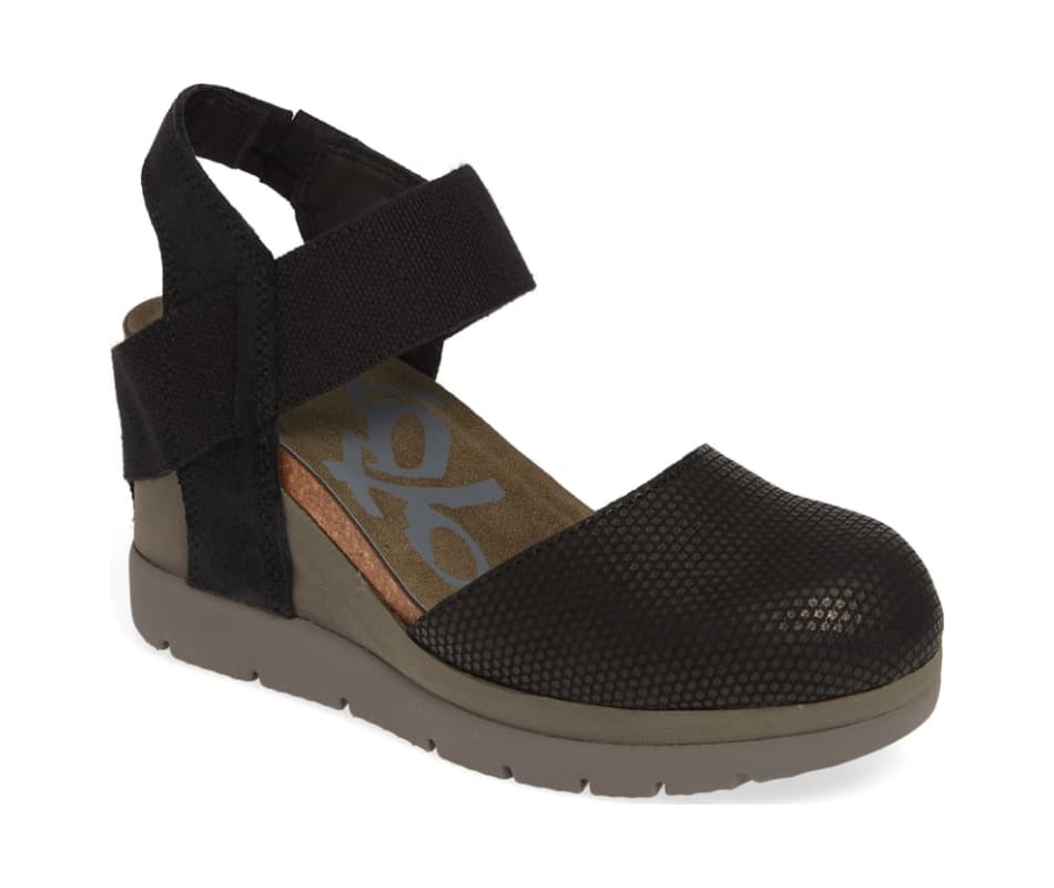 OTBT Women's Carry On Sandals - Black - 10