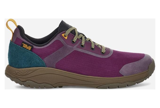 teva gateway low hiking shoes for women