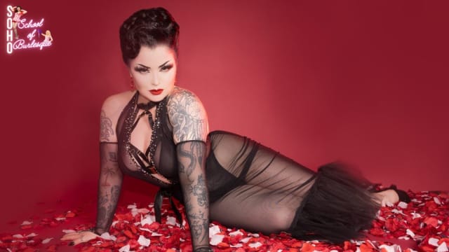 1:1 Burlesque Coaching with Bettie Bombshell