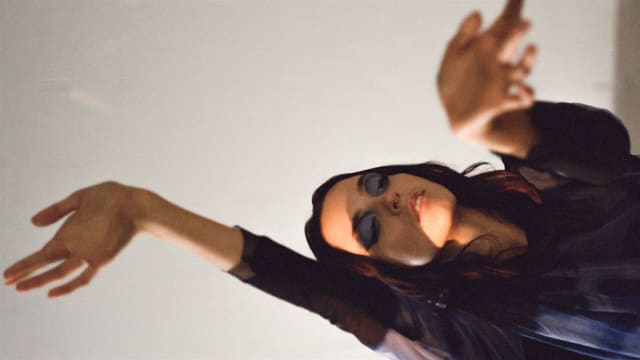 MOVE YOUR MOOD w/ ives.