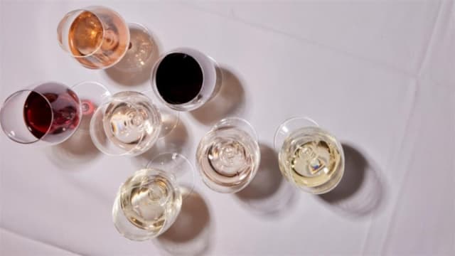 London Wine Tasting at Bleeding Heart Tavern