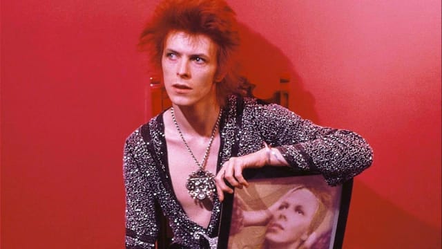 David Bowie Special at How Does It Feel To Be Loved?