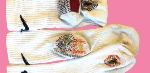 Sock Mending - A darn' good time at The Divine 