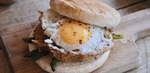 Portugal x Uzbekistan Match | Book an alheira burger