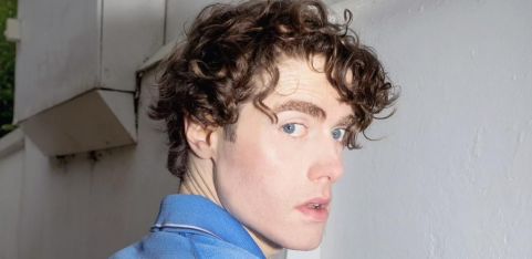 DONT MAKE THIS WEIRD