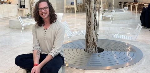 Roots & rainbows - yoga for gay vegan males