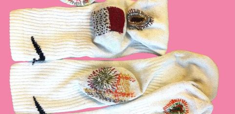 Sock Mending - A darn' good time at The Divine 