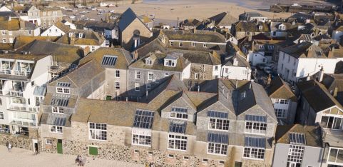 Porthmeor artists' studios and fishermen's cellars - Talk & Walk