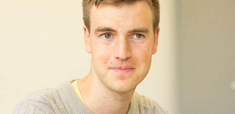 Queer Play Reading Club: Jumpers For Goalposts with Tom Wells