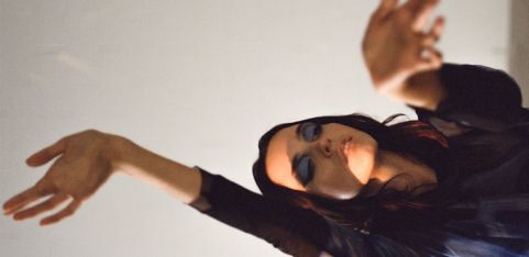 MOVE YOUR MOOD w/ ives.