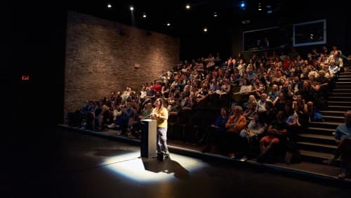 asses.masses%3a+Workshop+on+Democracy%2c+Performance%2c+and+Immersive+Practices