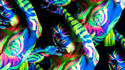 Neon+Naked+Life+Drawing+in+Oxford+Circus!