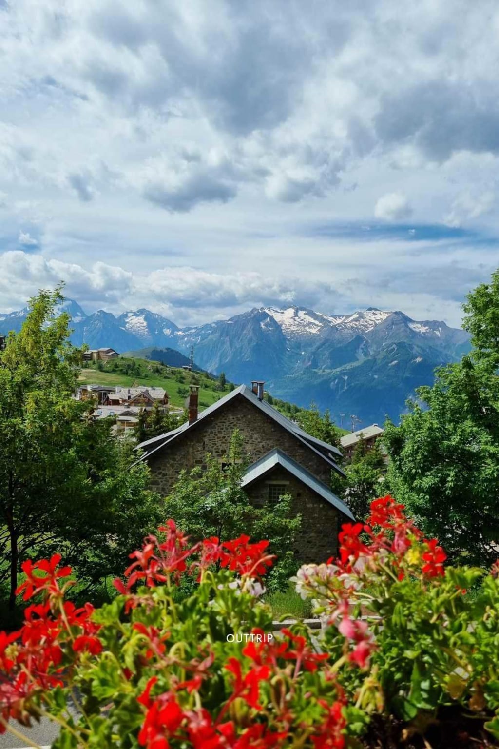 Alpe d'Huez  Auvergne-Rhône-Alpes Tourisme