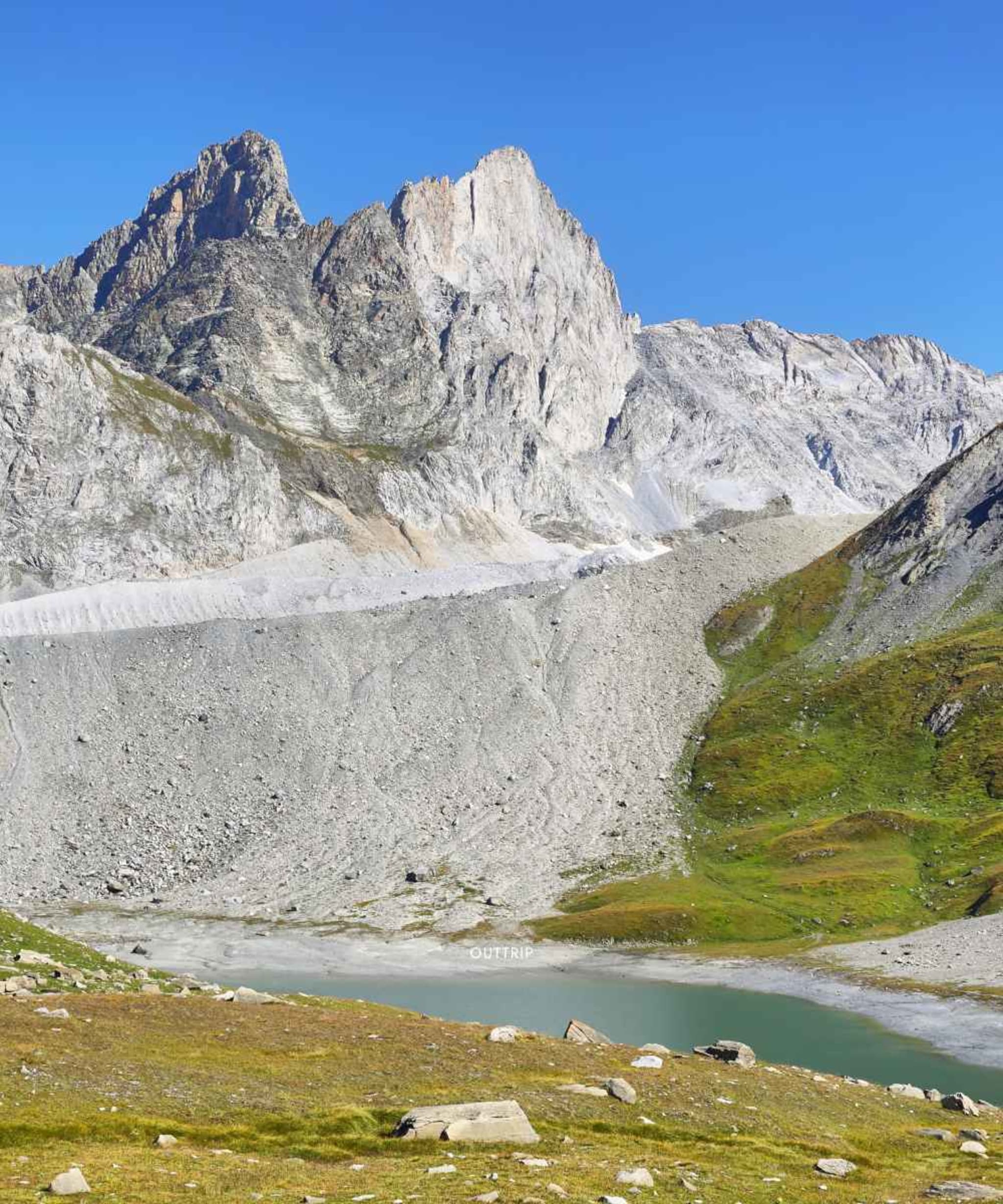 Lac de montagne Savoie 6