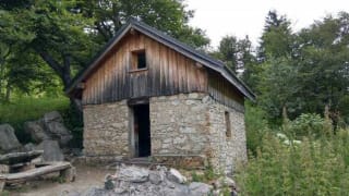 Cabane de Nave 1