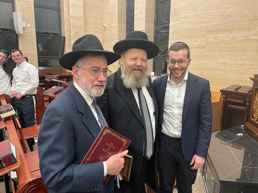 Matthew Genack OU Kosher CEO Rabbi Menachem Genack Gives Shiurim to Yeshivas in Israel ...