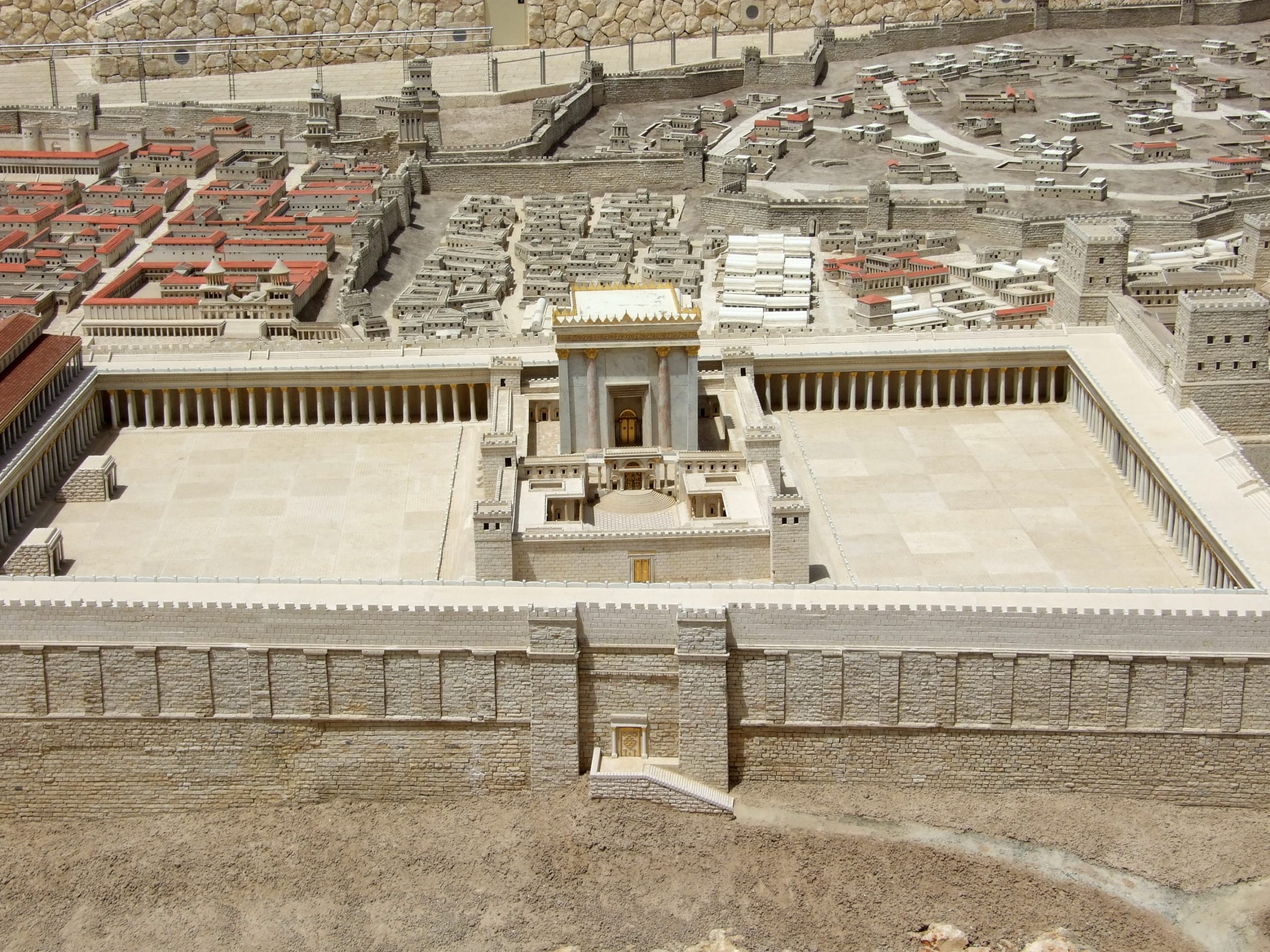 Часть иерусалимского храма сохранилась до сих. Первый иудейский храм в Иерусалиме. Иерусалимский храм в Иерусалиме. Дворец Ирода в Иерусалиме. Иерусалимский храм Ирода Великого.