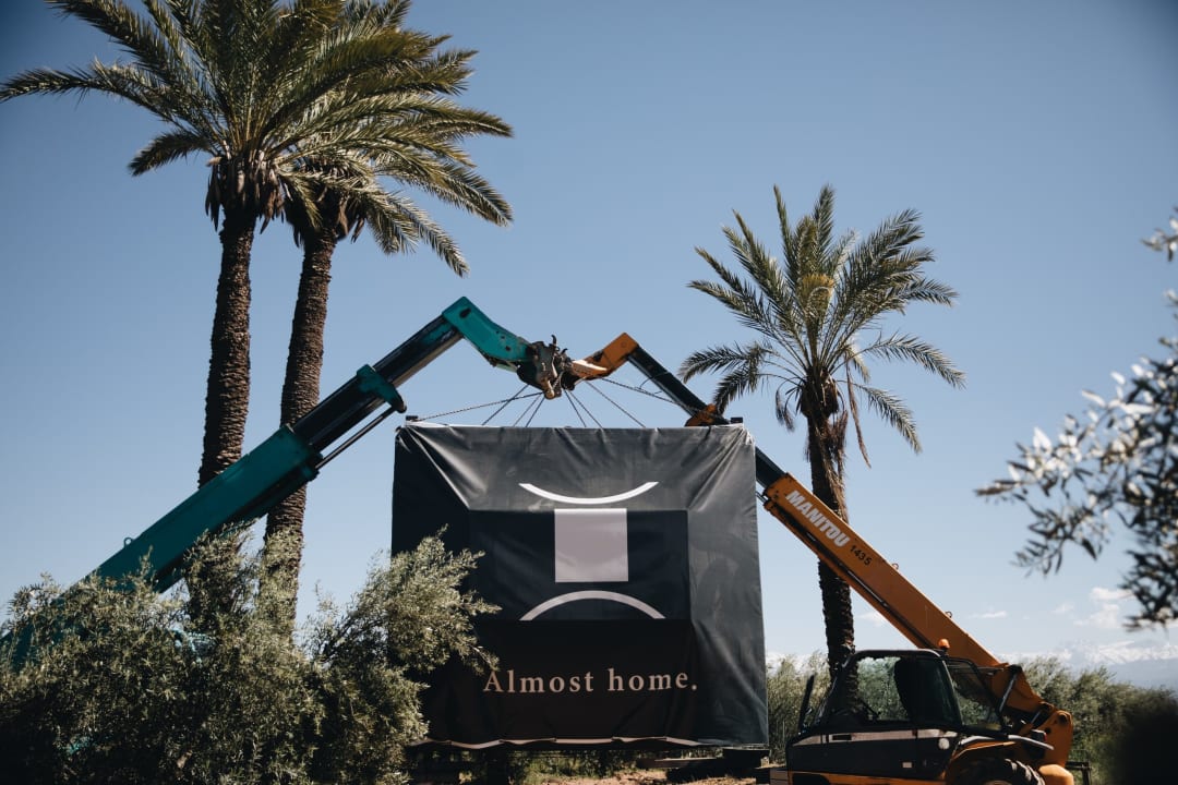 Sanctuary Slimane, refuge d'artiste en liège dans une oliveraie près de Marrakech — Chantier