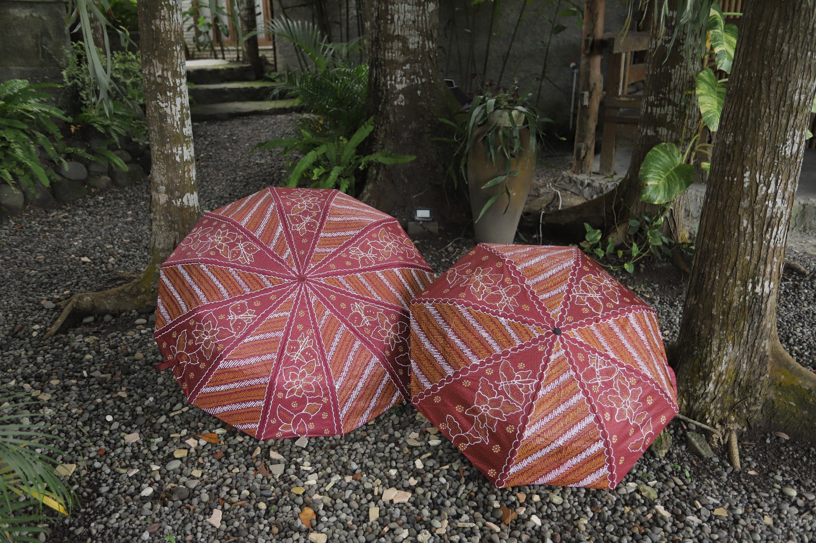Payung Batika motif Parang Kembang Titari