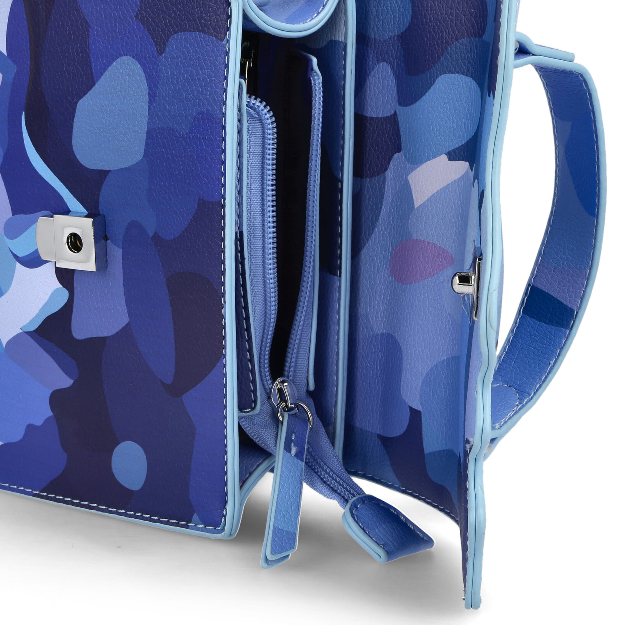 Buy GOAT Exclusive KidSuper Kissing Bag In Blue - SS23 BAG 105