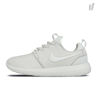 Nike Wmns Roshe Two SI - 41