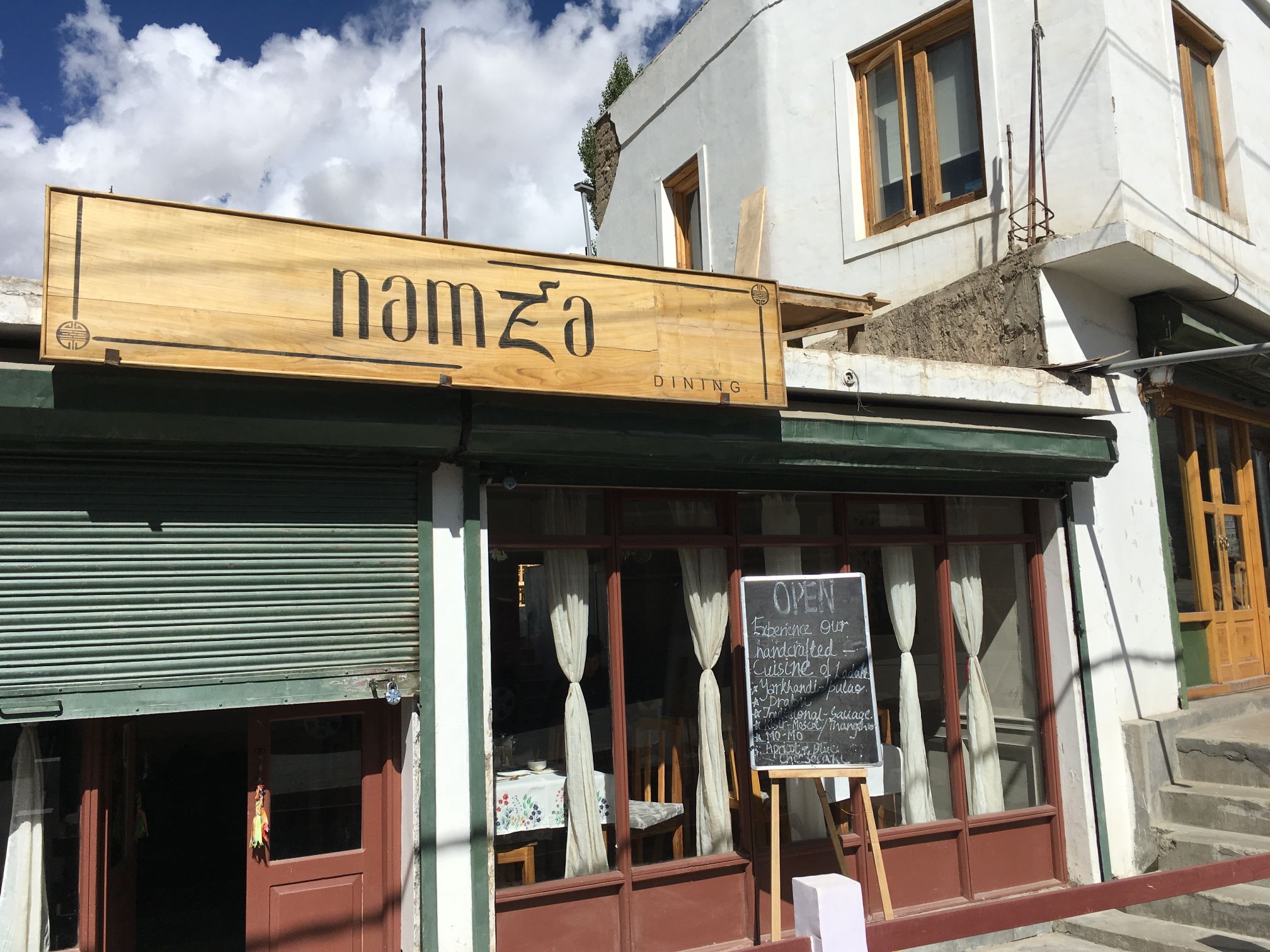 Awesome Namza restaurant