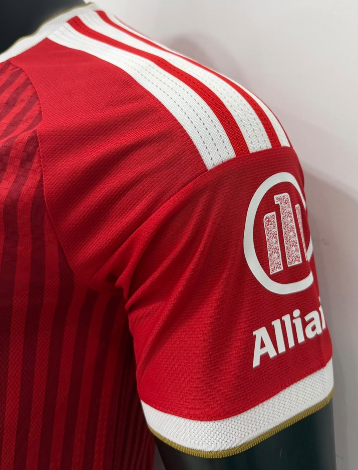 CAMISETA OFICIAL BAYER MUNICH TEMPORADA 26/27 LOCAL vista 4