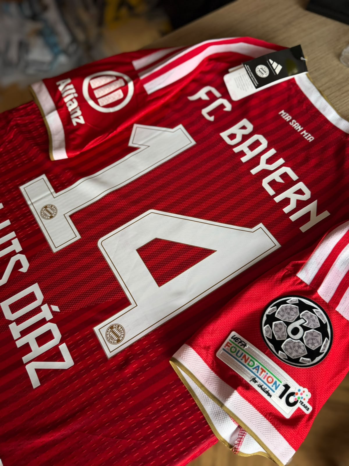 CAMISETA OFICIAL BAYER MUNICH TEMPORADA 26/27 LOCAL vista 2