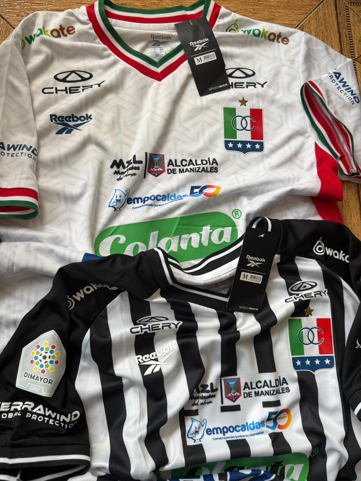 CAMISETA OFICIAL ONCE CALDAS LOCAL-VISITANTE 26/27 FULL PATROCINADORES CALIDAD GAMA ALTA ETIQUETA ORIGINAL DE REBOOK vista 2