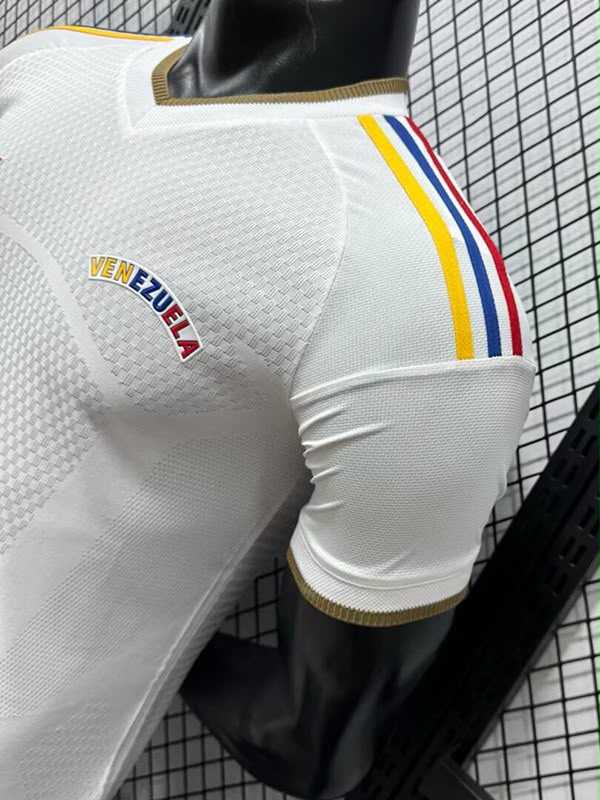 CAMISETA OFICIAL VENEZUELA-VISITANTE 2027 vista 2