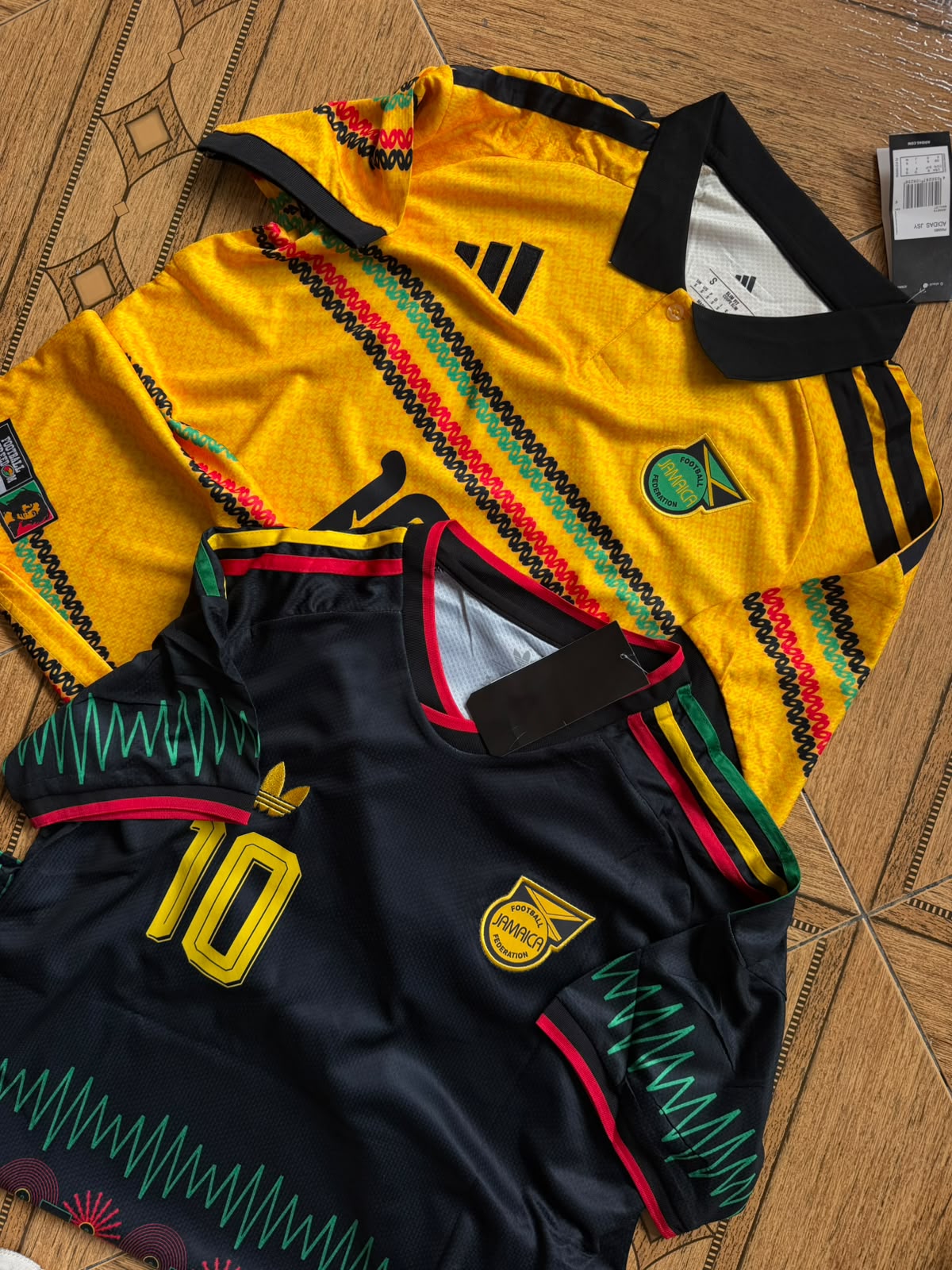 ¡¡POR TIEMPO LIMITADO!! CAMISETA OFICIAL JAMAICA VERSIÓN ESPECIAL BOB MARLEY AMARILLA-NEGRA vista 2