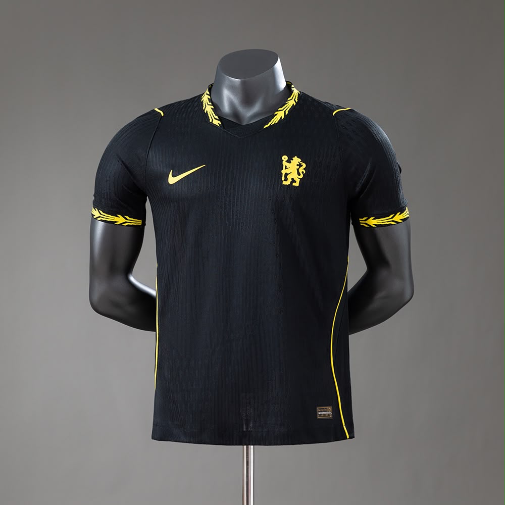 CAMISETA AZUL Y NEGRA OFICIAL DEL CHELSEA LOCAL-VISITANTE ETIQUETA OFICIAL DE NIKE TEMPORADA 26/27 vista 2