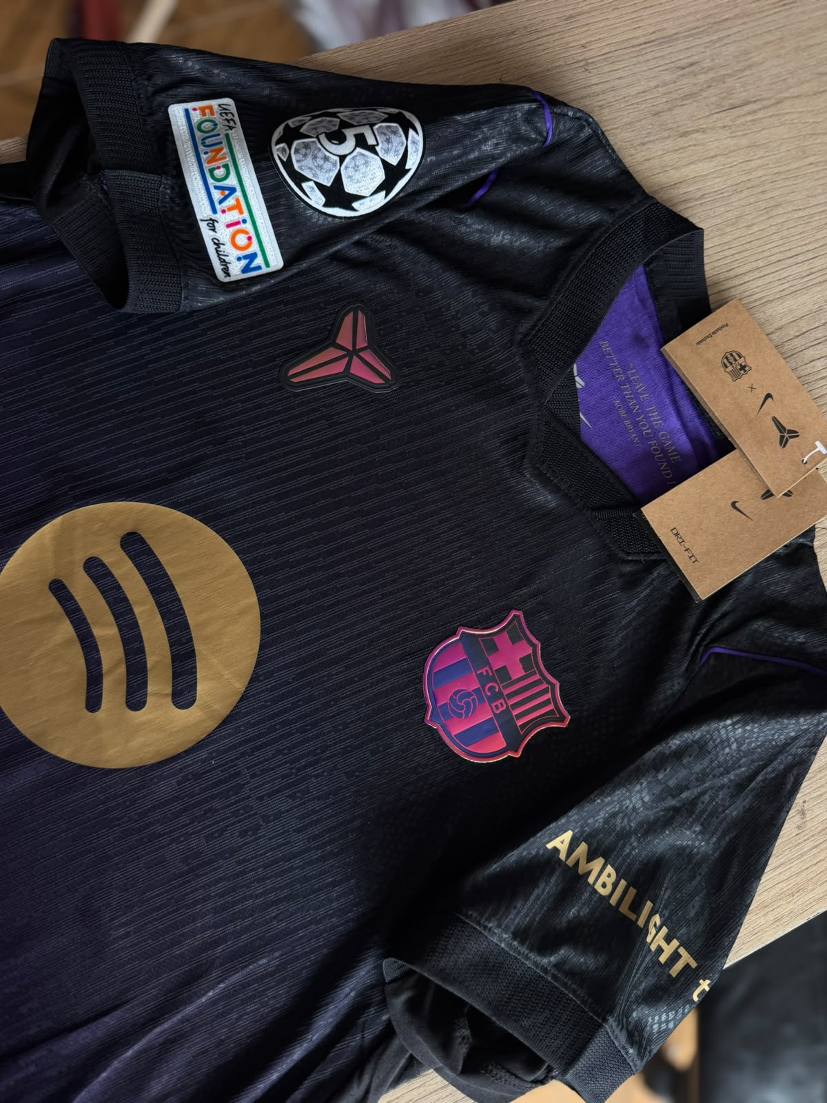 CAMISETA OFICIAL FC BARCELONA VERSIÓN KOBE-MAMBA-MENTALITY 26/27 vista 2