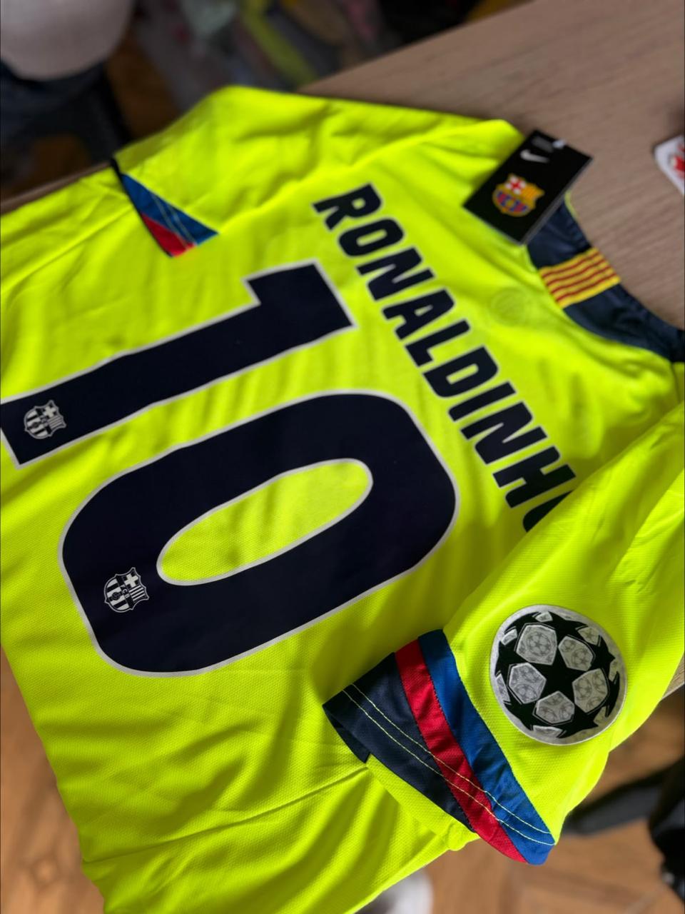 CAMISETA RELIQUIA RETRO-COLECCIÓN FC BARCELONA AÑO 2005