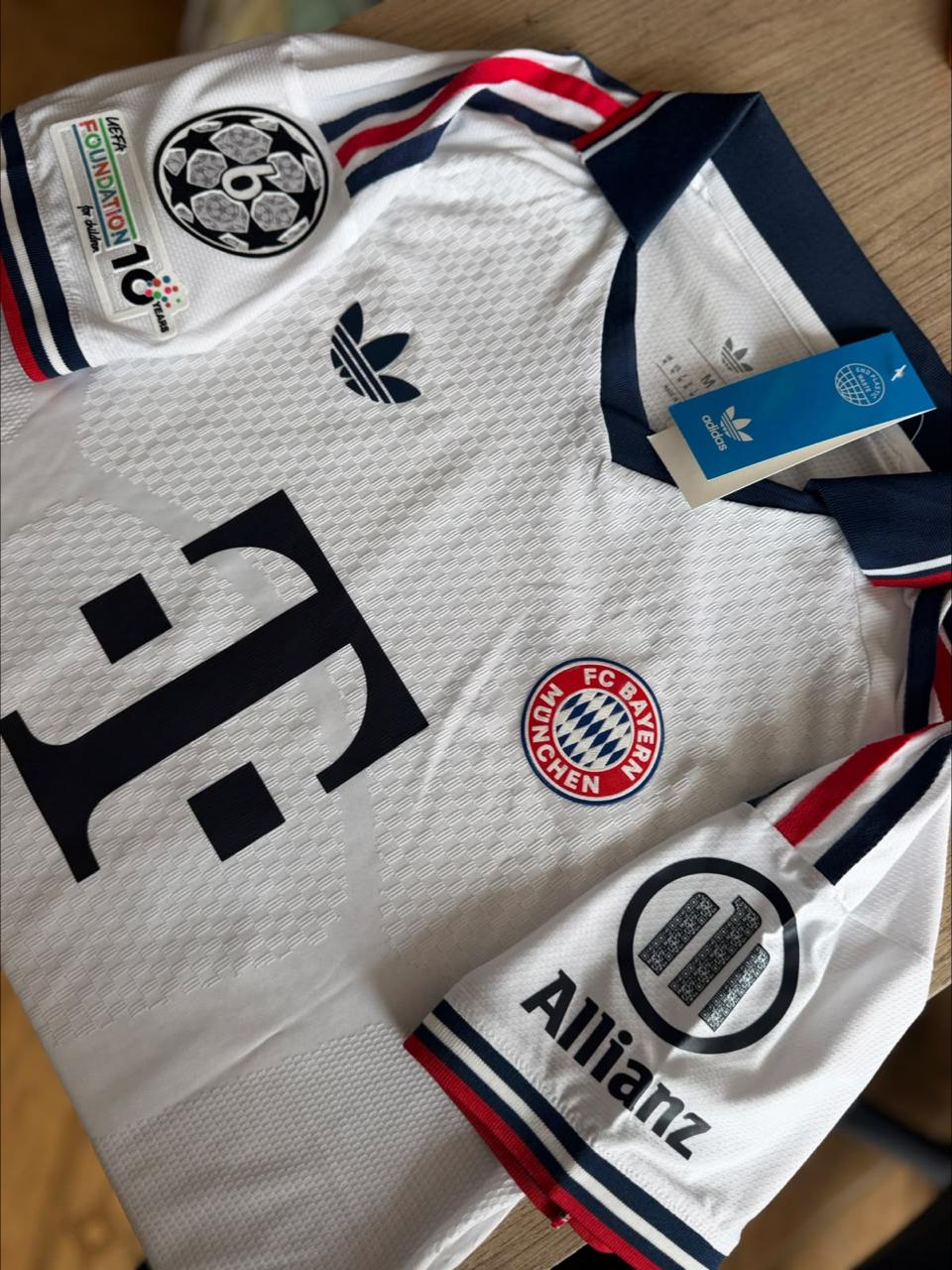 CAMISETA PLAYER OFICIAL VISITANTE FC BAYERN MUNICH 26/27 vista 3