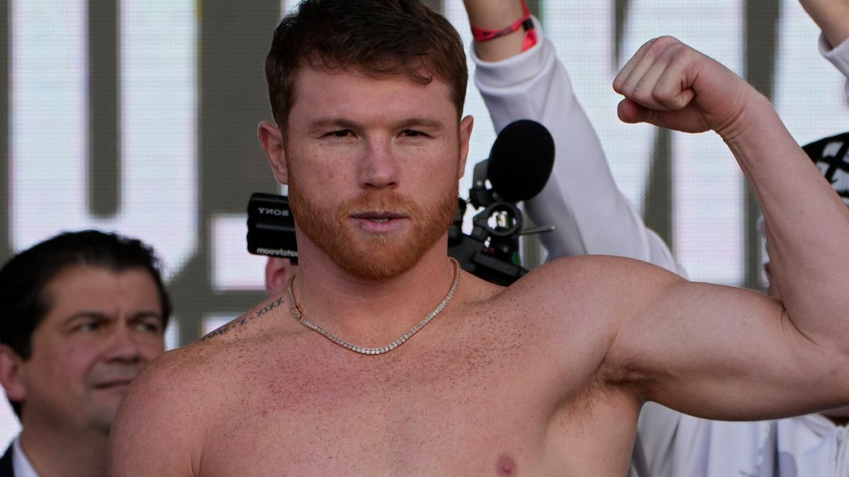 Canelo Alvarez and Mbilli face off for WBC title - canelo alvarez vs mbilli