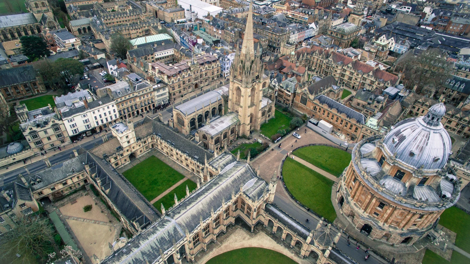 drone-shot-of-oxford-city