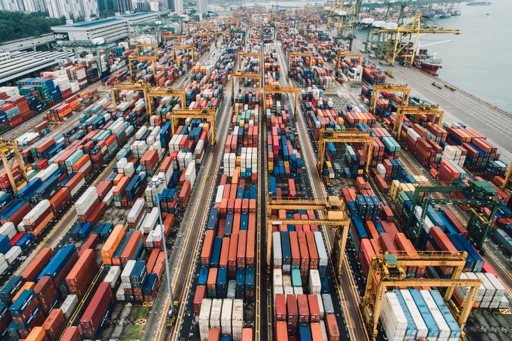 7 Ways to Optimize Freight Costs Without Compromising Delivery Reliability