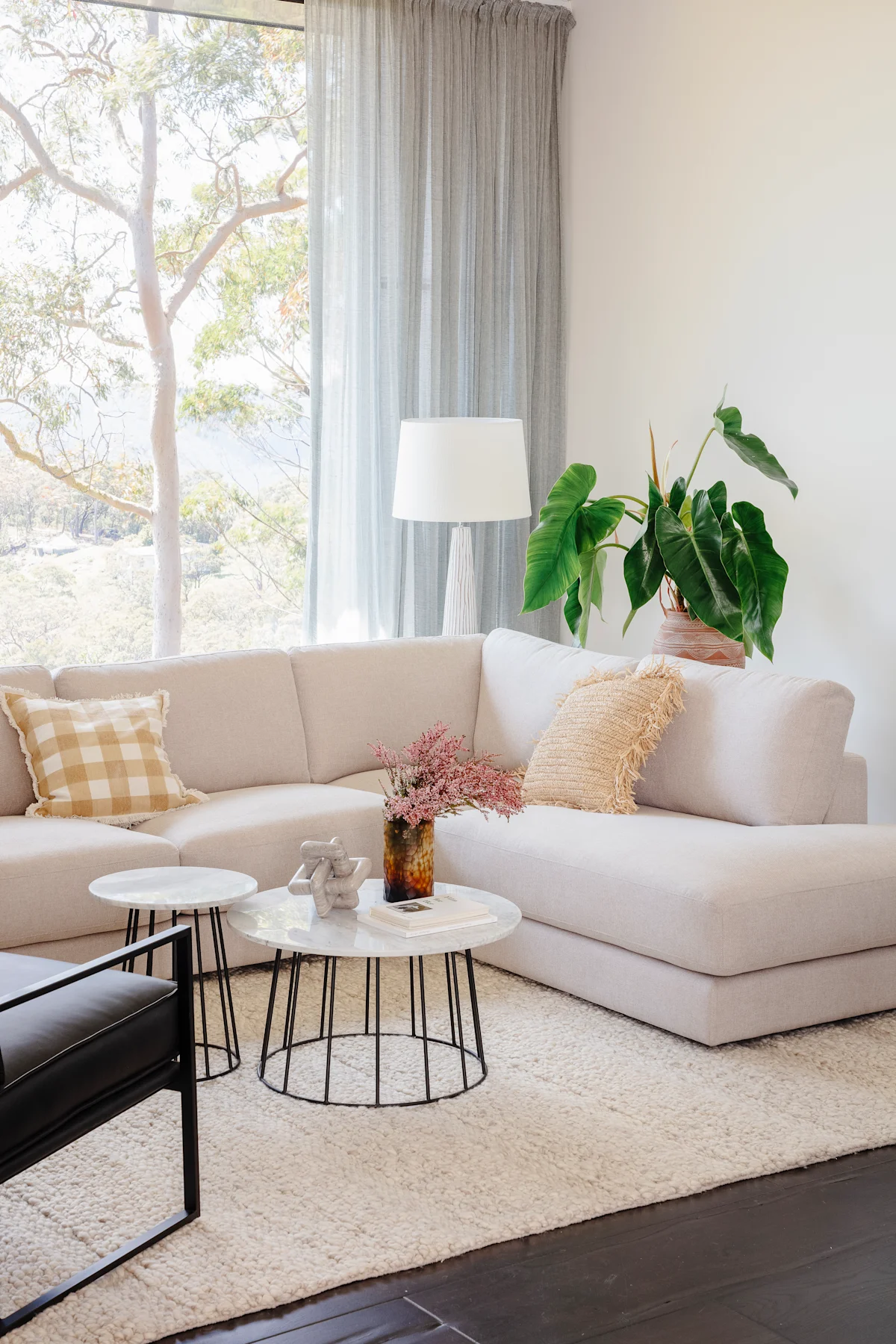 temple_sofa-223