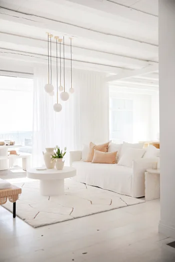 220822THREEBqld-8841