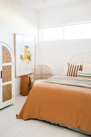 220822THREEBqld-9274