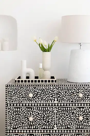 220822THREEBqld-9532