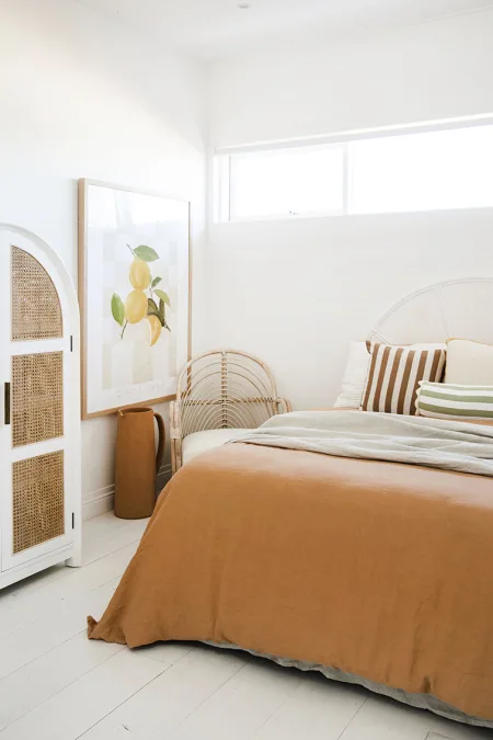 220822THREEBqld-9274