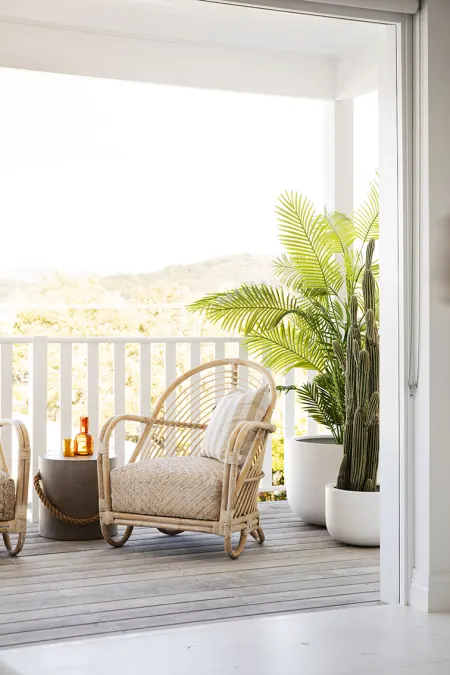 220822THREEBqld-9474